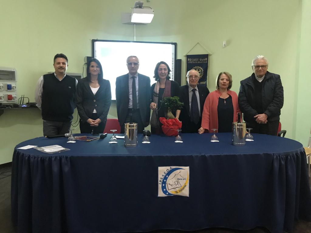 MANIACE UN PROGETTO DEL ROTARY PER CONOSCERE L ENDOMETRIOSI